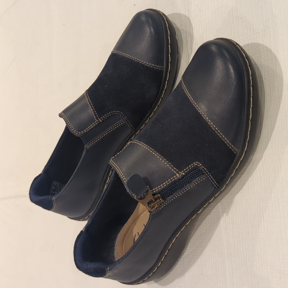 Clarks Cora Harbor Slip-On Loafers Navy Leather & Suede, Sz. 8 M